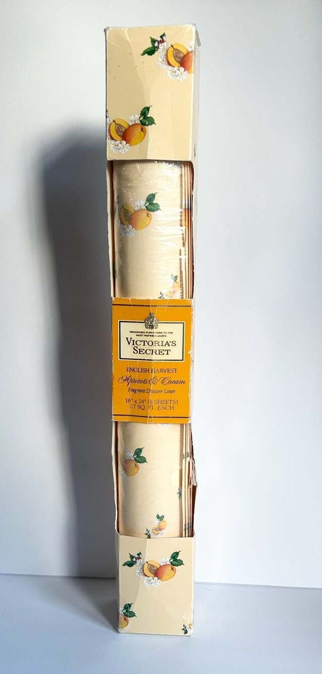 Victoria's Secret English Harvest Apricots & Cream Fragrant Drawer Liner